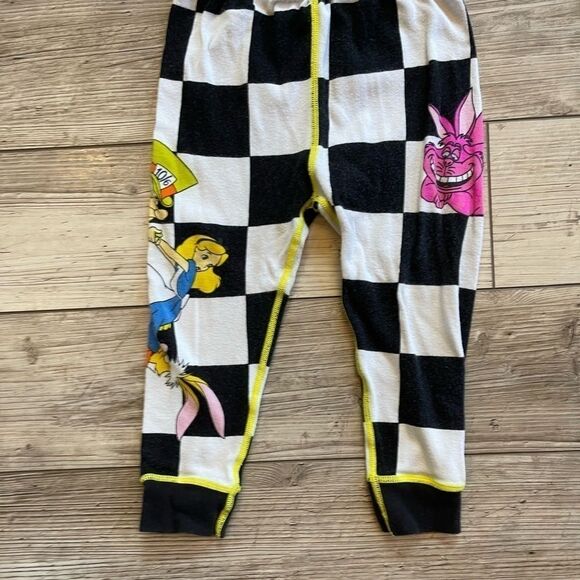 Disney | Alice In Wonderland Long Sleeve Pajama Set | Size: 2T - Picture 5 of 6